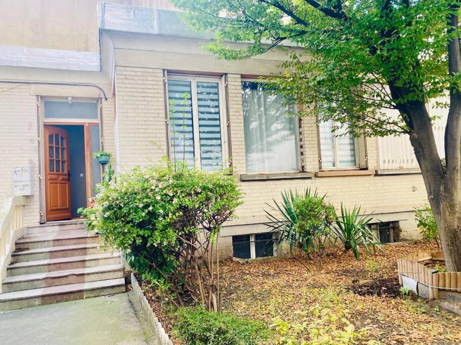 Maisonnette Au Calme Proche T2 拉加雷讷科隆布 外观 照片